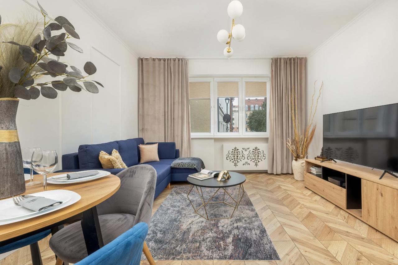 Beautiful One Bedroom Apartment Zamkowa By Rent Like Home กดัญสก์ ภายนอก รูปภาพ